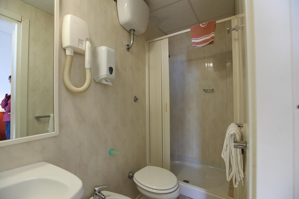 Hotel Belvedere Lido di Ostia Værelse billede